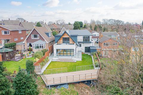 4 bedroom detached house for sale - Upper Lambricks, Rayleigh, SS6