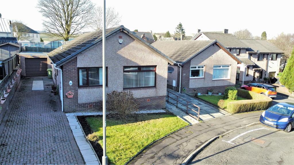 Duncarnock Crescent, Neilston G78 3 bed detached bungalow £170,000