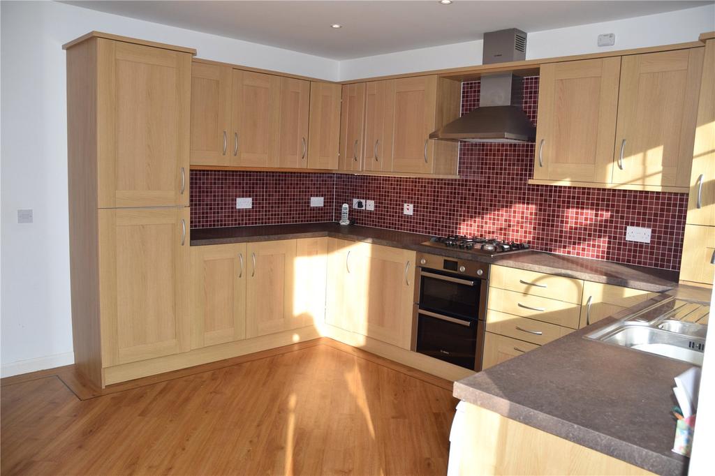 85 Lord Lyell Drive, Kirriemuir... 3 bed bungalow £200,000