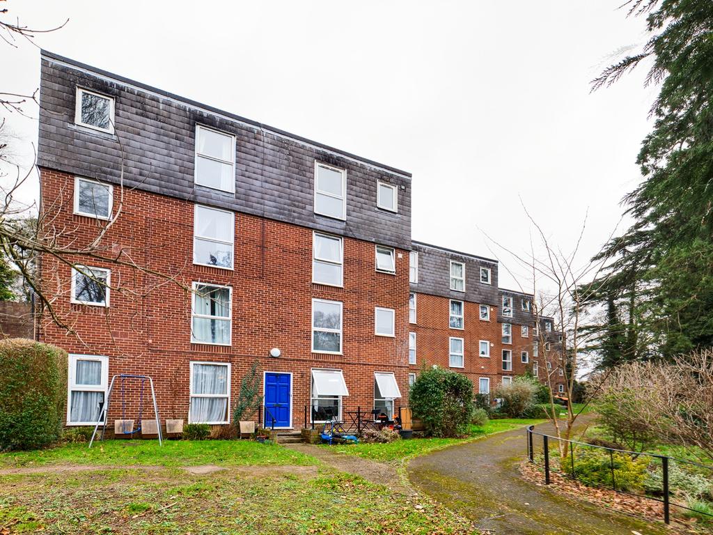 Bohemia, Hemel Hempstead... 2 bed apartment £225,000