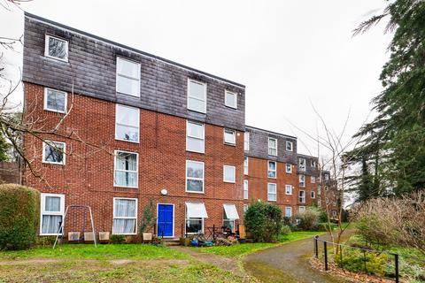 2 Bohemia, Hemel Hempstead, HP2 5RW