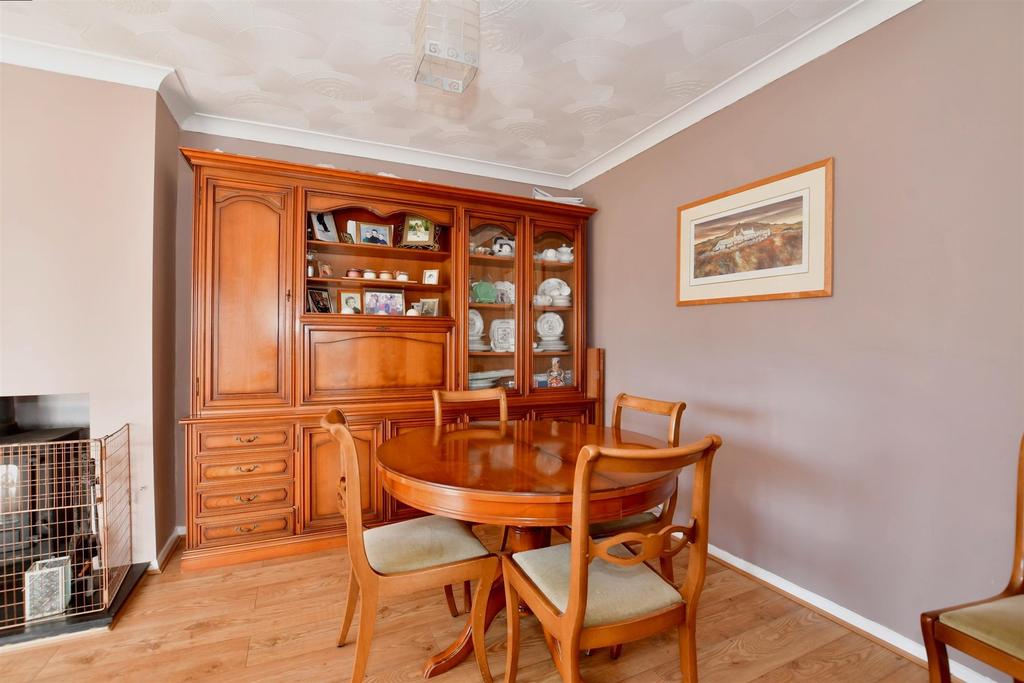Lounge/ Diner