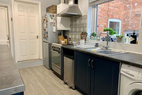 53 Norton Road, Northampton, NN2 7TL