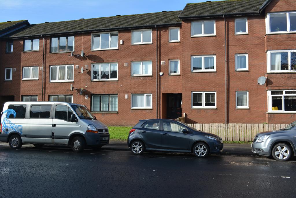 Flat 2/2, 216 Main Street, Bridgeton... 2 bed flat £84,995