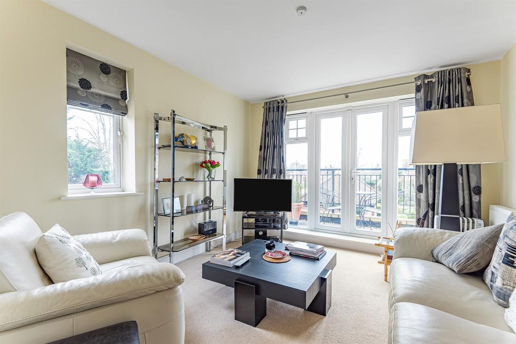 Bisham House, Woodside Gardens, Marlow 2 bed apartment £415,000