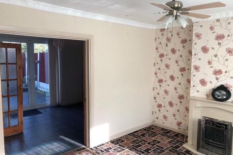 18 Ashtree Grove, Bilston, WV14 8LX