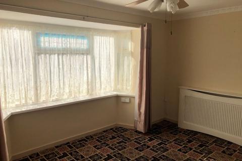 18 Ashtree Grove, Bilston, WV14 8LX