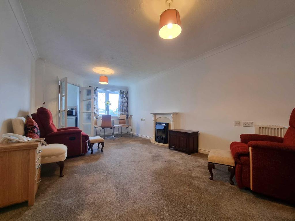 Strand Court, Bideford 1 bed apartment £130,000
