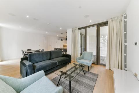 4 bedroom apartment to rent, Commodore House, Royal Wharf, London, E16