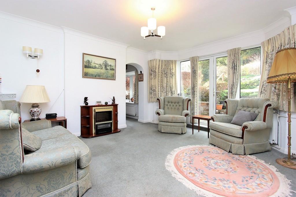 Holly Lane West, Banstead 4 bed detached house £975,000