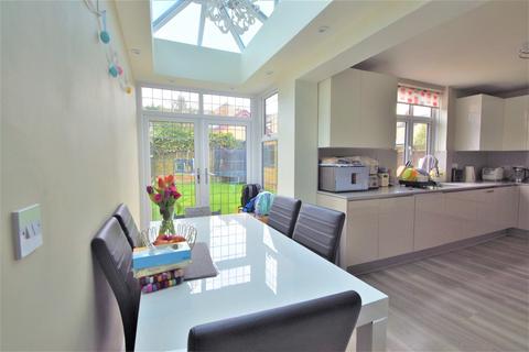4 Boswells Drive, Chelmsford, CM2 6LD