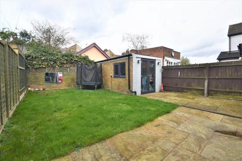 4 Boswells Drive, Chelmsford, CM2 6LD