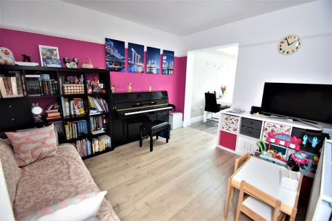 4 Boswells Drive, Chelmsford, CM2 6LD