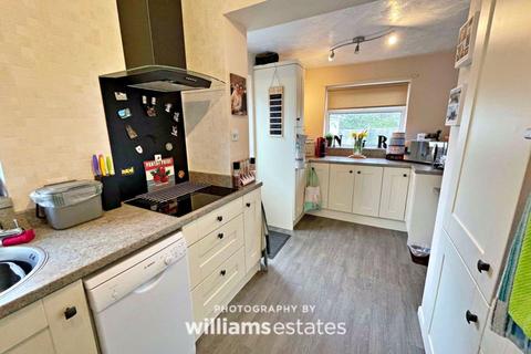 35 Ceg Y Ffordd, Prestatyn, LL19 7YE