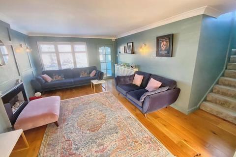 27 Beaumaris Close, Coventry, CV5 7PR