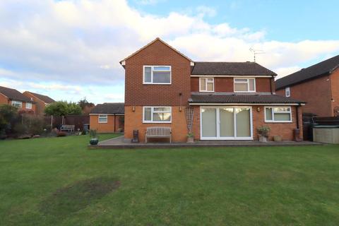 28 Blakeney Drive, Luton, LU2 7AL