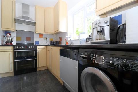 8 Kelling Close, Luton, LU2 7ET