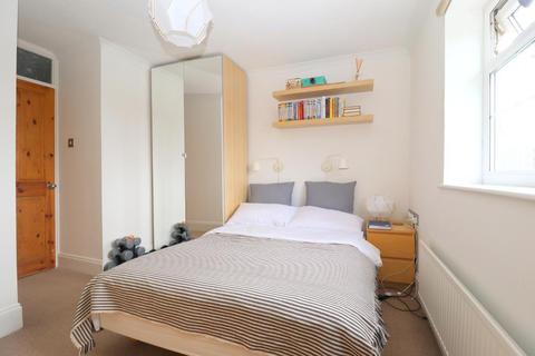 8 Kelling Close, Luton, LU2 7ET