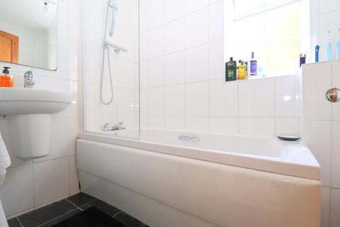 8 Kelling Close, Luton, LU2 7ET