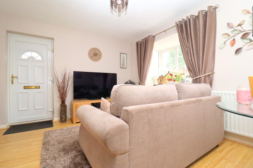 Spurcroft, Luton, Bedfordshire, LU3 4EG 1 bed cluster house £220,000