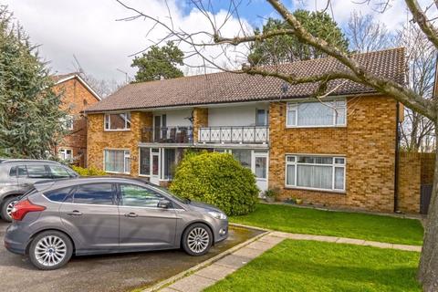 29 Chatsmore Crescent, Goring By Sea, Worthing, BN12 5AA