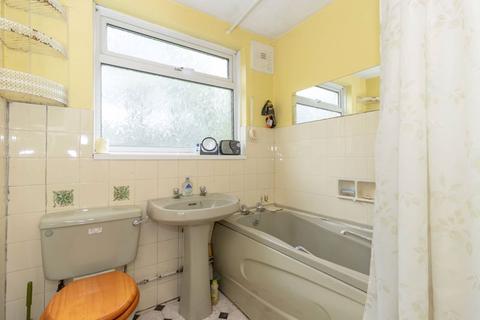 29 Chatsmore Crescent, Goring By Sea, Worthing, BN12 5AA