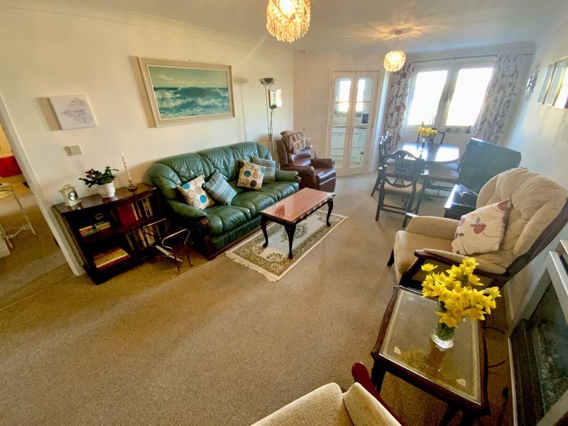 Belle Vue Road, Southbourne, Bournemouth 2 bed retirement property £