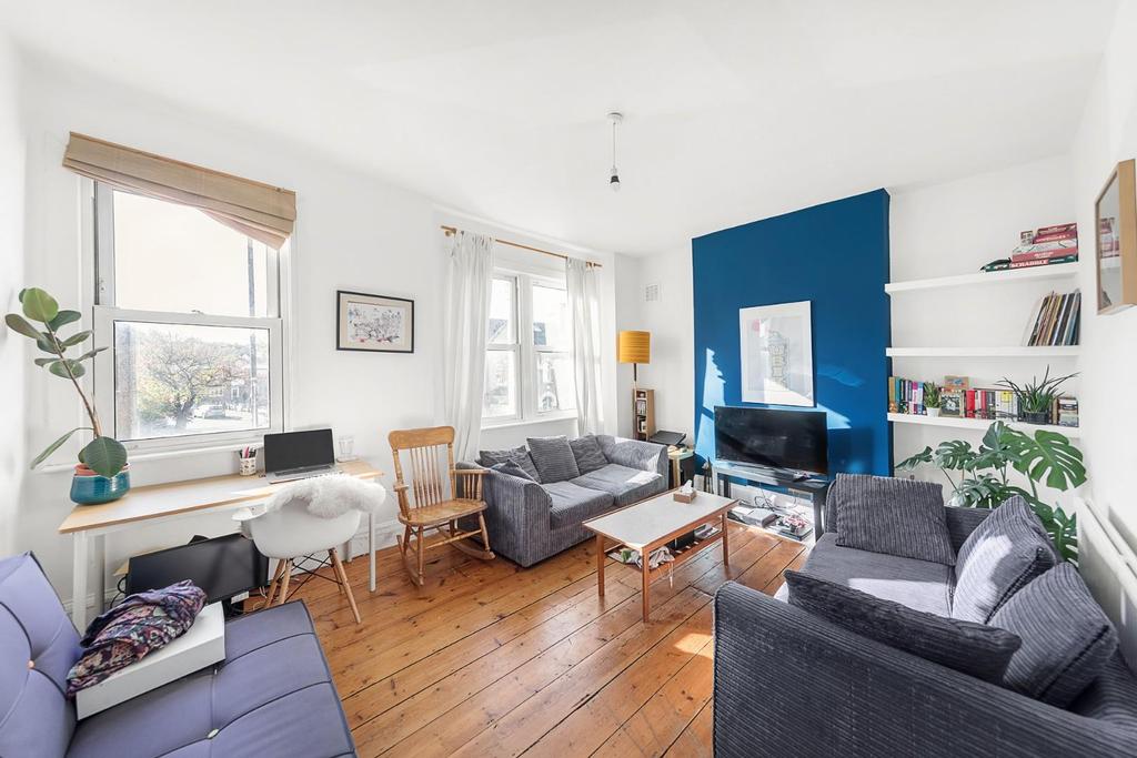 Railton Road, SE24 2 bed flat for sale £599,950