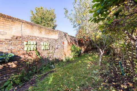 215b Railton Road, London, SE24 0LX
