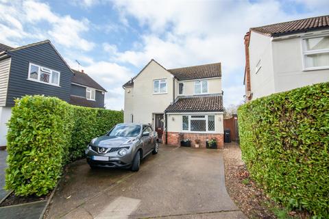 7 Leyfields, Rayne, Braintree, CM77 6TT