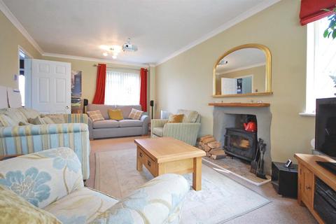 7 Leyfields, Rayne, Braintree, CM77 6TT