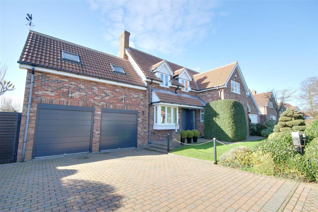 St Barnabas Drive, Swanland 4 bed detached house £640,000