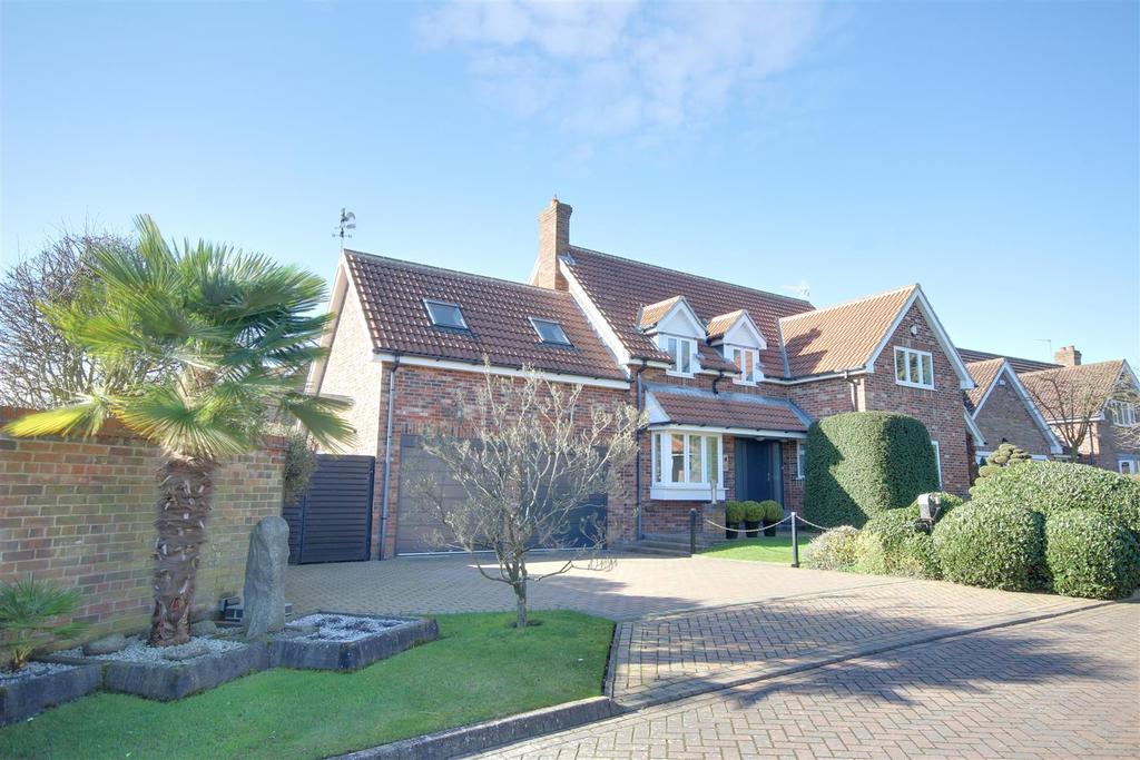 St Barnabas Drive, Swanland 4 bed detached house £640,000