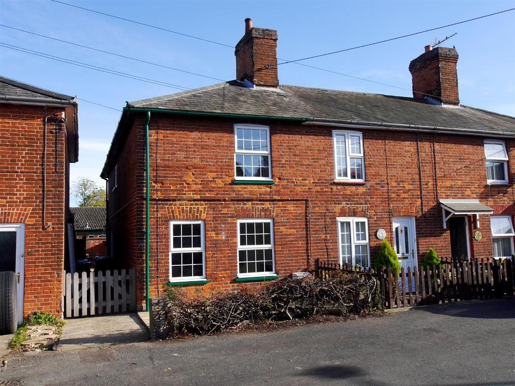 Inkerman Terrace, Hadleigh, Ipswich, Suffolk, IP7 5BL 2 bed end of
