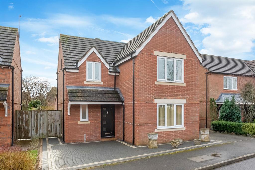 Whitehead Drive, Wellesbourne 4 bed detached house £500,000