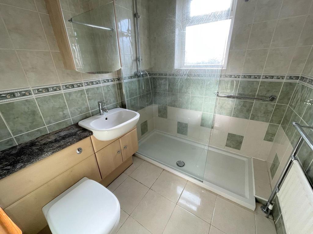 Family Shower Room