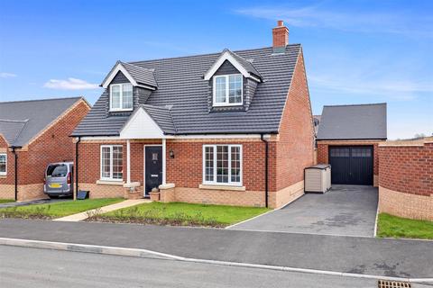 2 bedroom detached house for sale - Coe Avenue, Shipston On Stour, Warwickshire