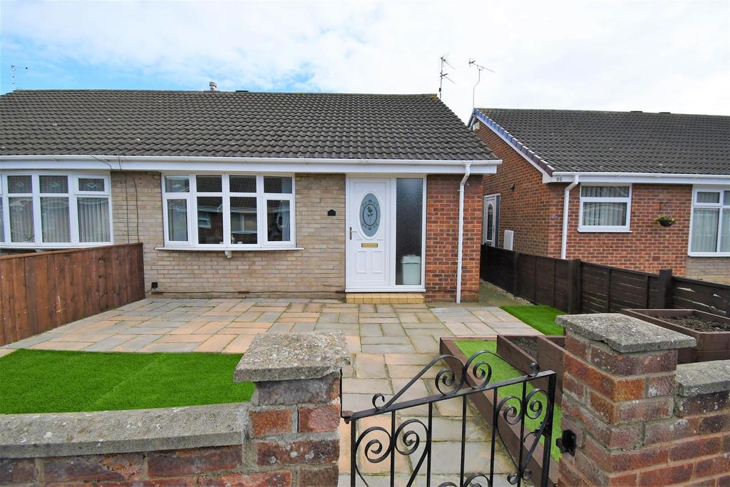 Stonesdale, Sutton Park, Hull 2 bed semidetached bungalow £135,000