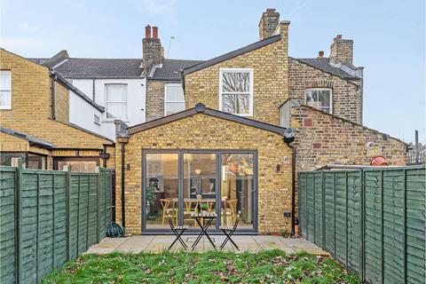 10 Firbank Road, London, SE15 2DD