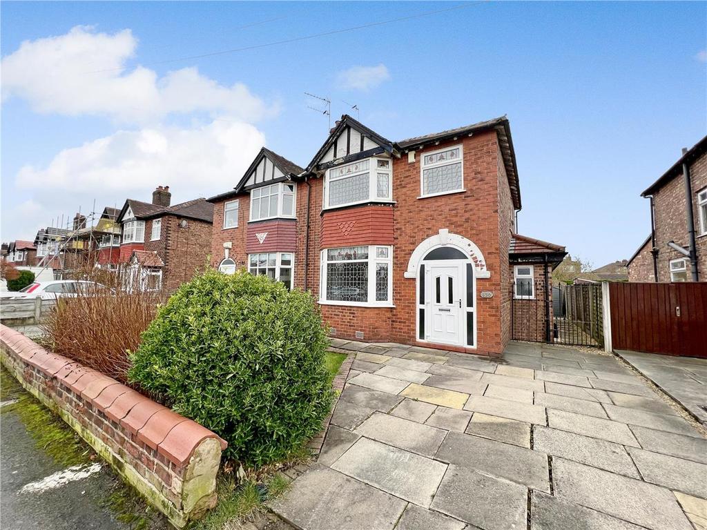 Stockport Road, Timperley, Altrincham 3 bed semidetached house for