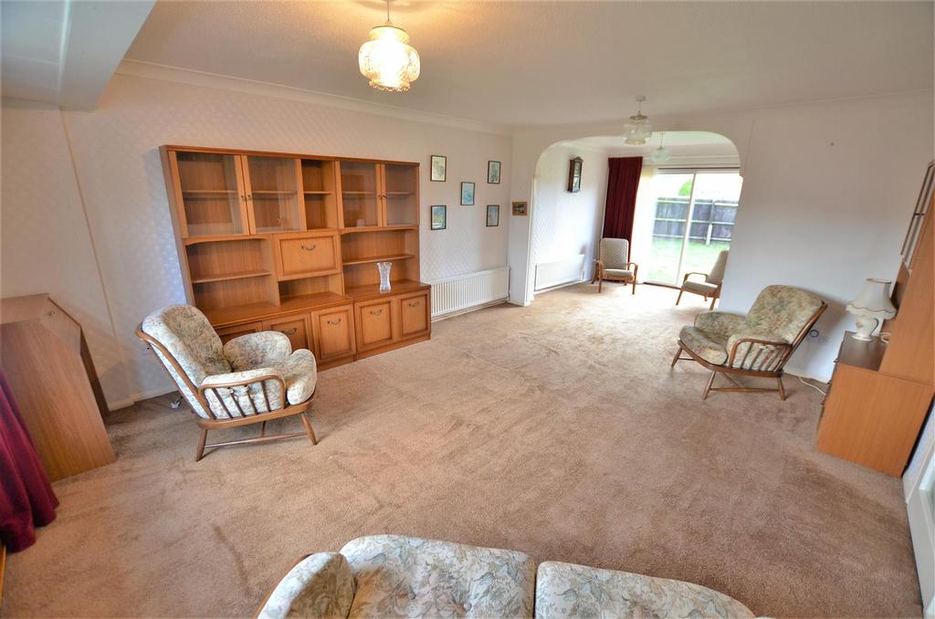 Eden Way, Bicester 4 bed detached house £450,000