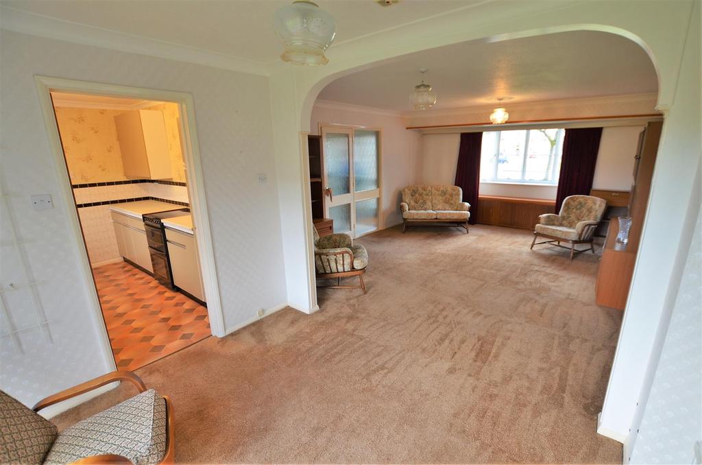 Eden Way, Bicester 4 bed detached house £450,000