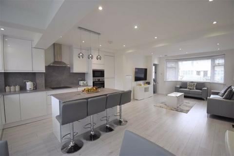 56 Royal Crescent, Ruislip, HA4 0PP
