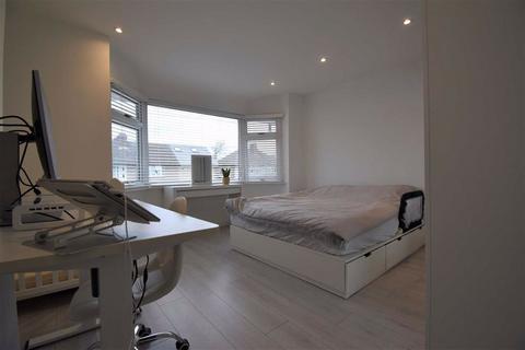 56 Royal Crescent, Ruislip, HA4 0PP