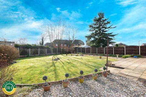 16 Thompson Drive, Hatfield, Doncaster, DN7 6JX