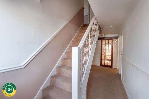 16 Thompson Drive, Hatfield, Doncaster, DN7 6JX