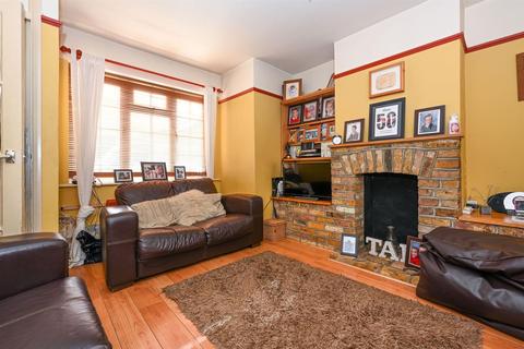 21 Draycot Road, Surbiton, KT6 7BL