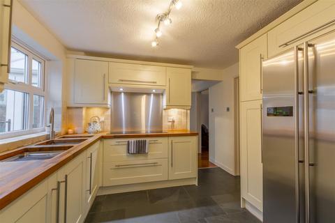6 Walker Grove, Stapleford, Nottingham, NG9 7GY