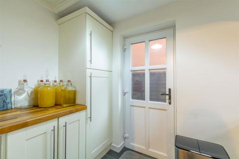 6 Walker Grove, Stapleford, Nottingham, NG9 7GY