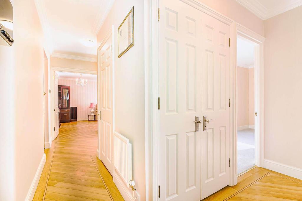 Hall2.jpg